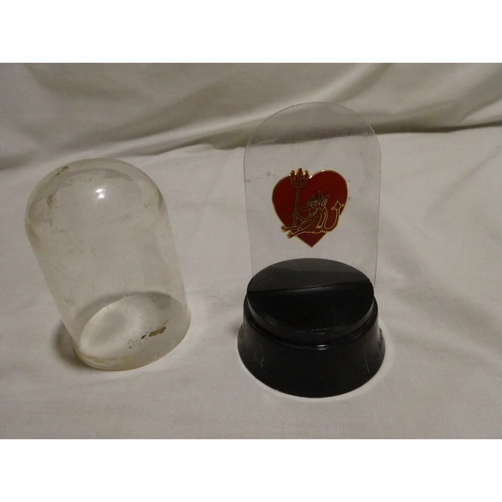 Vintage DEVIL Heart PIN Enameled American Greetings Early Bubble Case 1960s‎